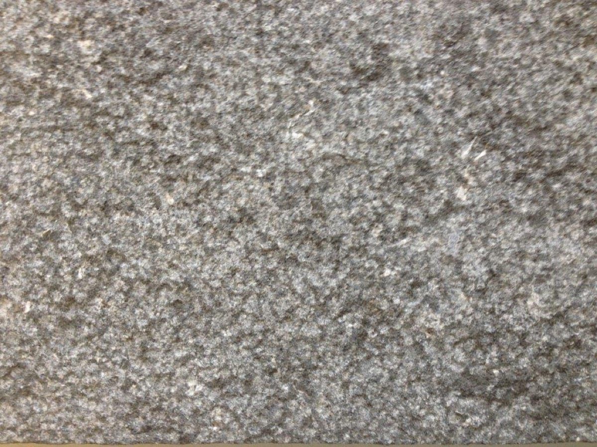 dalle, pavé, bordure en pierre calcaire VAV bouchardée